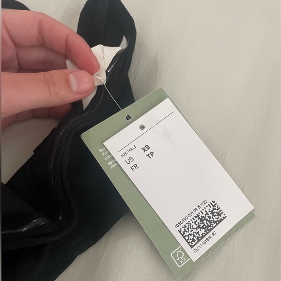 H&M Cut Out Halter Neck Jumpsuit Black XS - 70s Studio 54 Vibes - Picture 3 of 3